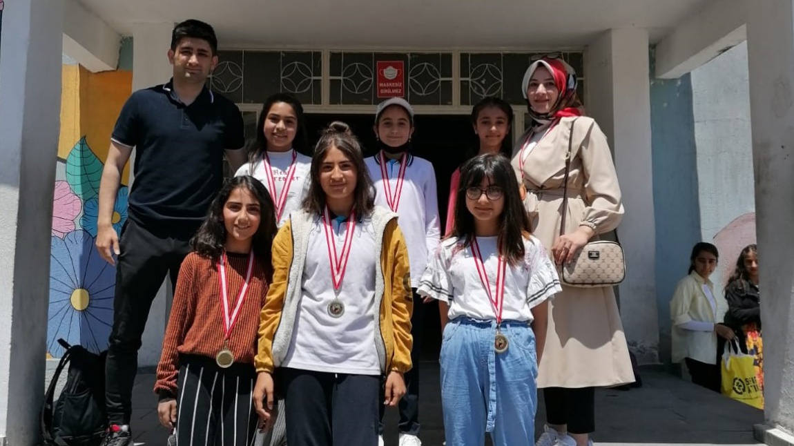 6.Sınıf Kız Öğrencileri Kategorisinde Yapılan Basketbol Turnuvası